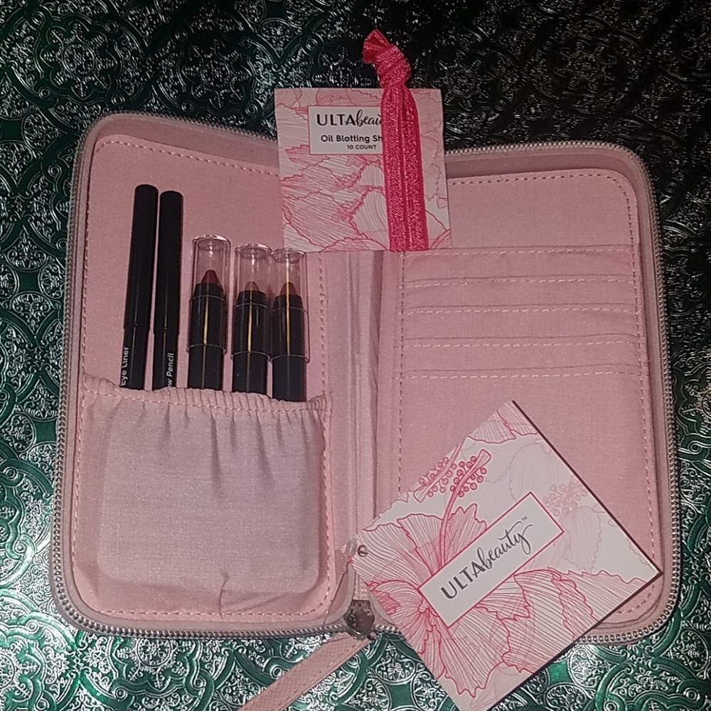 6 piece Beauty makeup kit and wallet